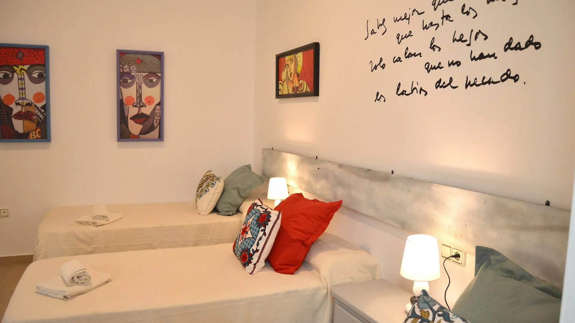 Apartamentos Calle Melancolia Cadiz Apartment